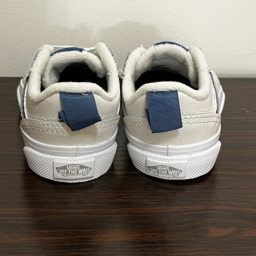 VANS Toddler Boys 5 Seldan Slip On Leather Retro Pop Bijou Shoes Sneakers New - Picture 3 of 7